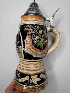 RARE VINTAGE GERMAN MUSICAL BEER STEIN with Pewter Lid.